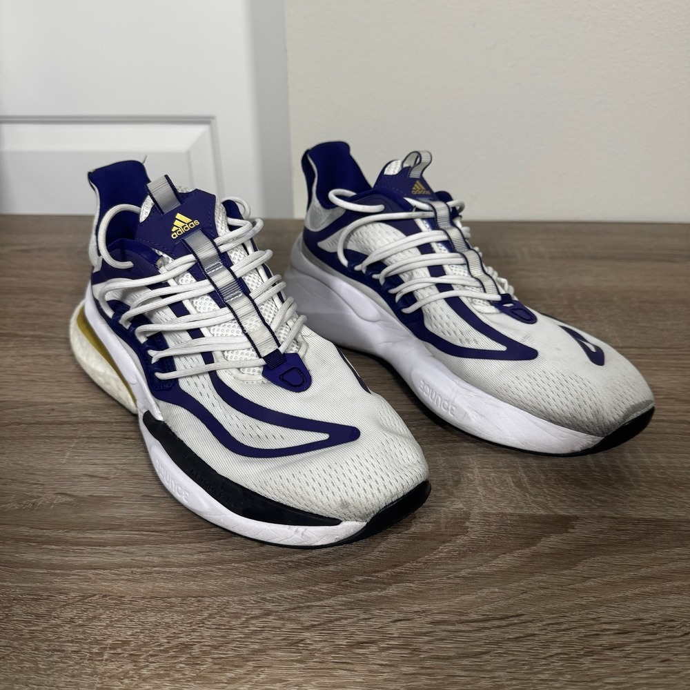 Adidas AlphaBoost V1 Washington Huskies White Purple Gold IE1036 Mens Size 11